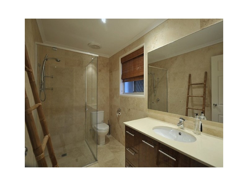 20 Barrier Reef Drive, Mermaid Waters QLD 4218