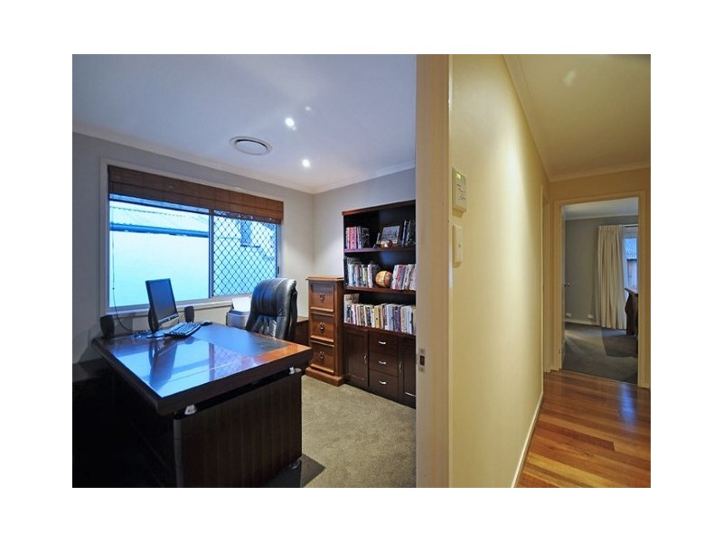 20 Barrier Reef Drive, Mermaid Waters QLD 4218