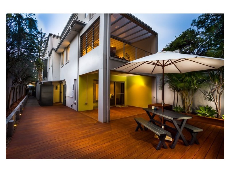 2/56 Teemangum Street, Currumbin QLD 4223