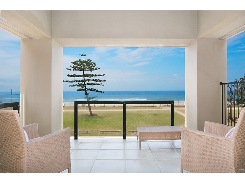 134A Marine Parade, Nobby Beach QLD 4218