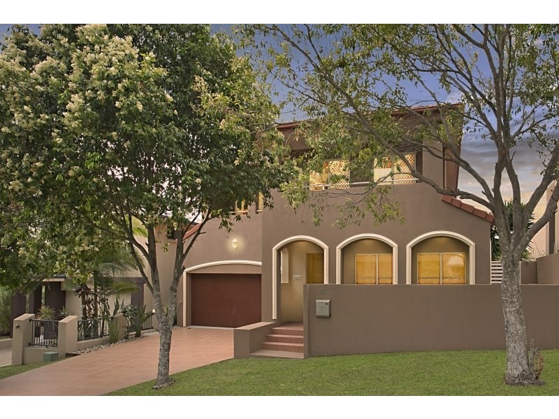 4 Valbonne Avenue, Varsity Lakes QLD 4227