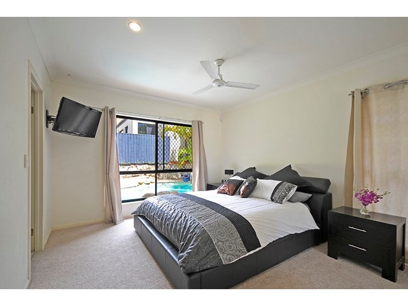 37 Bayswater Avenue, Varsity Lakes QLD 4227