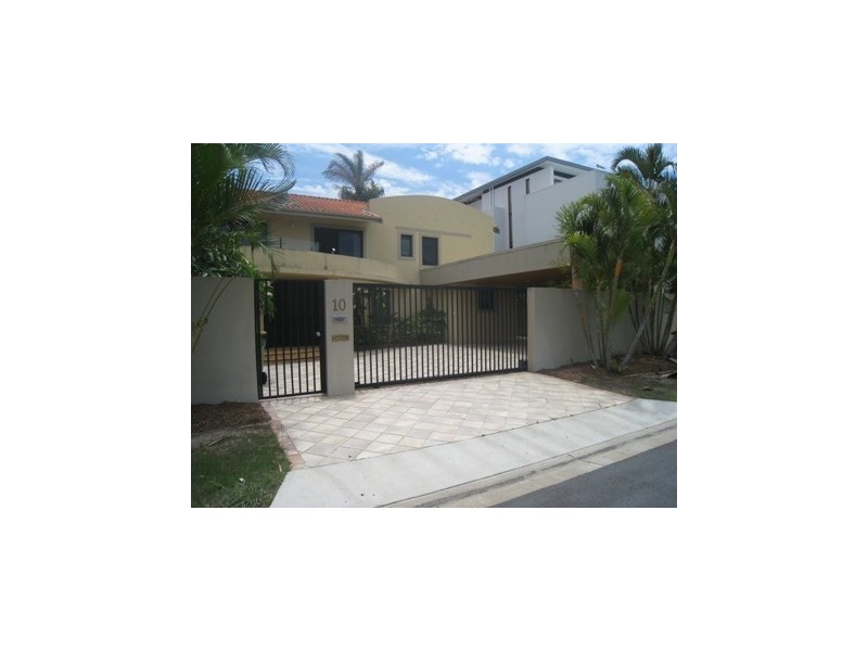 10 Southern Cross Drive, Surfers Paradise QLD 4217