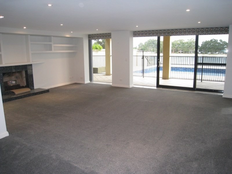 10 Southern Cross Drive, Surfers Paradise QLD 4217