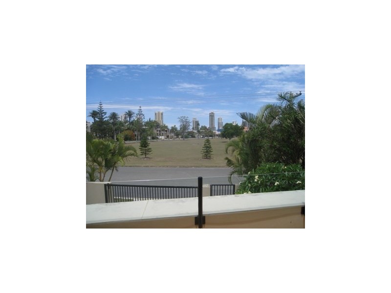 10 Southern Cross Drive, Surfers Paradise QLD 4217