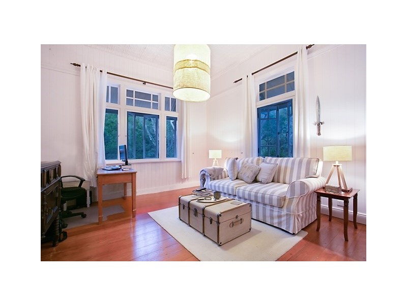 590 Tallebudgera Creek Road, Tallebudgera QLD 4228