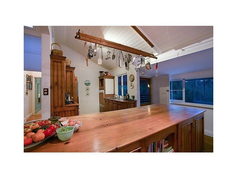 590 Tallebudgera Creek Road, Tallebudgera QLD 4228