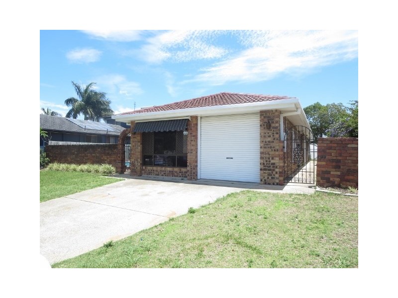 7 Tekapo Street, Broadbeach Waters QLD 4218