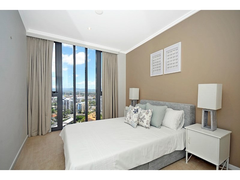 42/173 Old Burleigh Road, Broadbeach QLD 4218