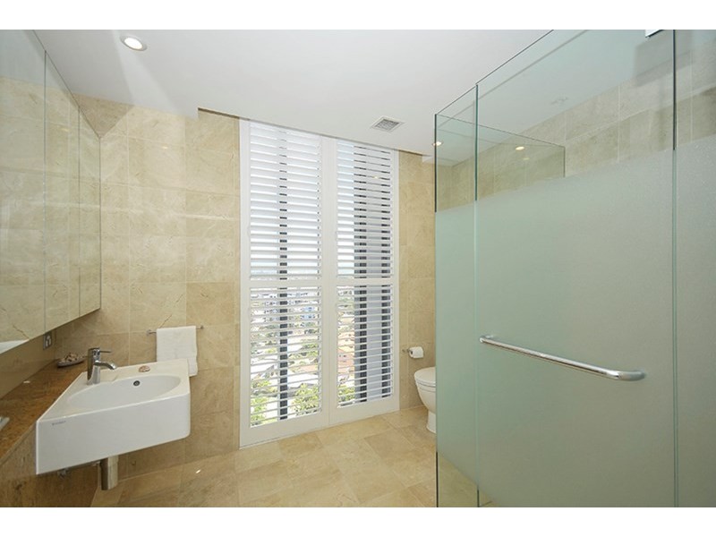 42/173 Old Burleigh Road, Broadbeach QLD 4218