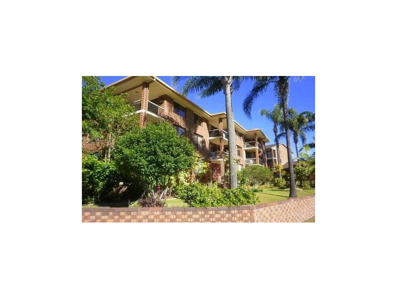 8/150 Surf Parade, Broadbeach QLD 4218