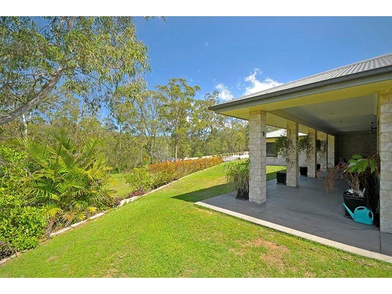 30 Mountainview Crest, Mount Nathan QLD 4211