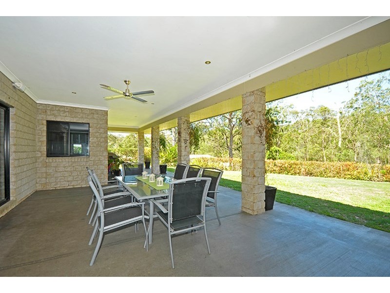 30 Mountainview Crest, Mount Nathan QLD 4211