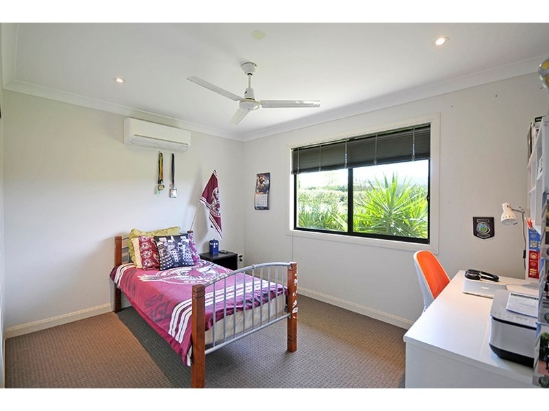 30 Mountainview Crest, Mount Nathan QLD 4211