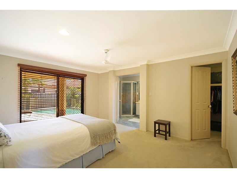 25 Tropicana Circuit, Burleigh Waters QLD 4220