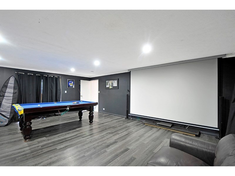 16 Salacia Avenue, Mermaid Waters QLD 4218