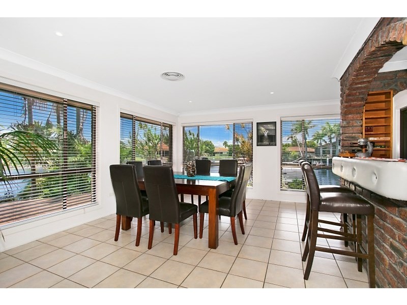 3 Wills Court, Paradise Point QLD 4216