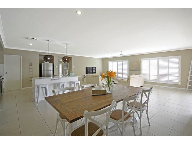 27 Camarillo Circuit, Reedy Creek QLD 4227