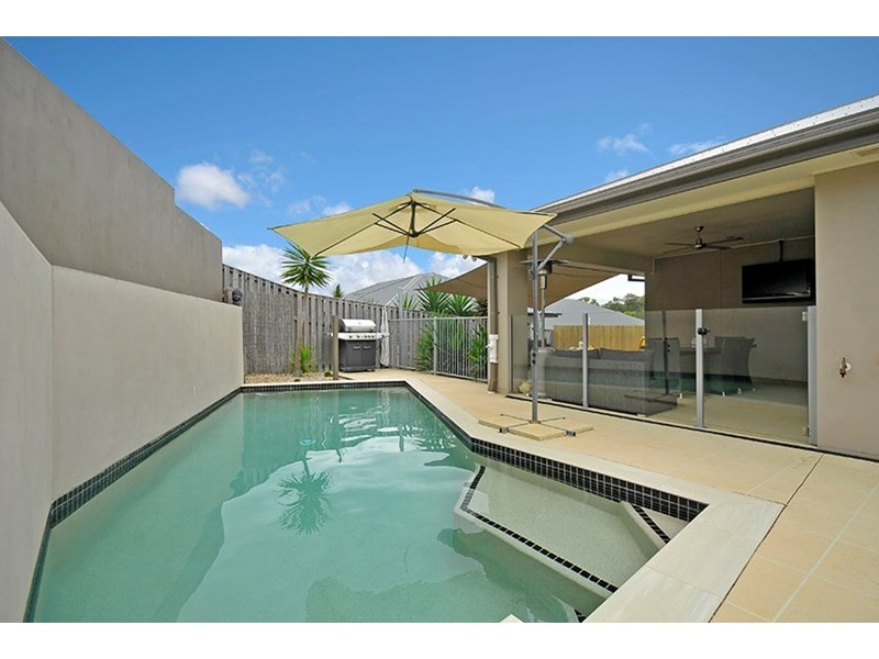 27 Camarillo Circuit, Reedy Creek QLD 4227