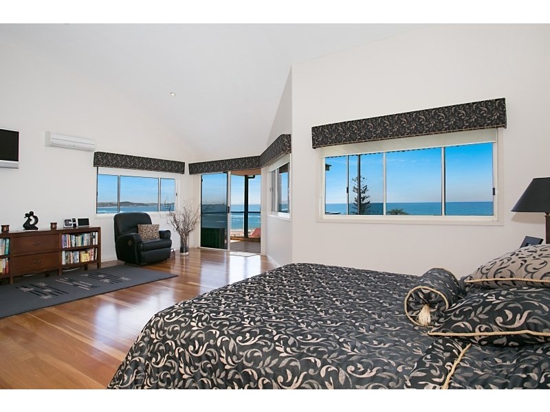 119 Musgrave Street, Coolangatta QLD 4225