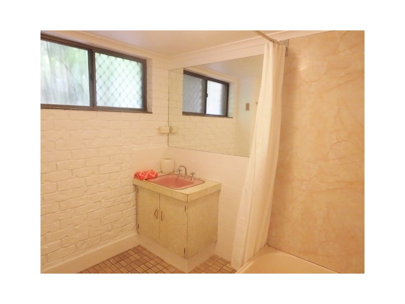35 Montana Road, Mermaid Beach QLD 4218