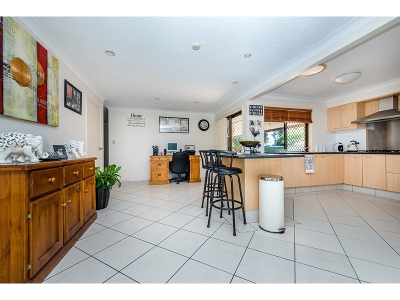 11 Mackay Place, Burleigh Waters QLD 4220