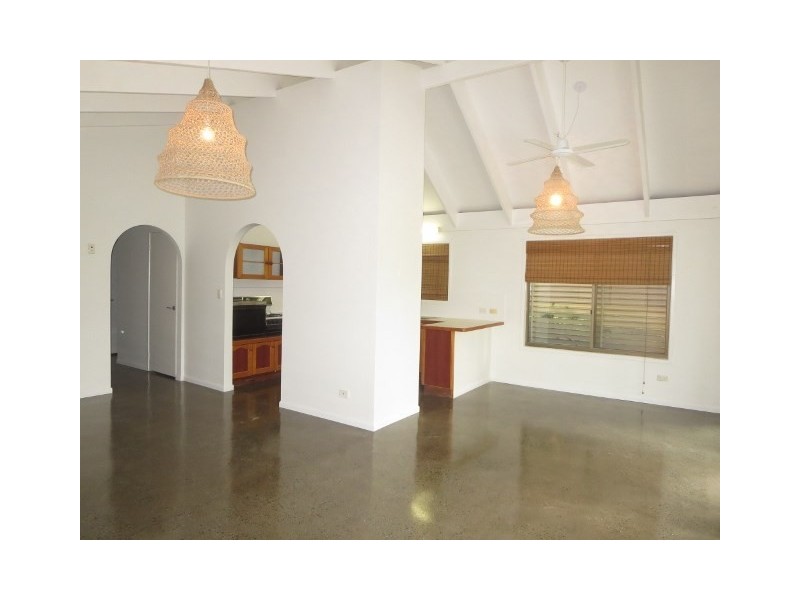 35a Montana Road, Mermaid Beach QLD 4218