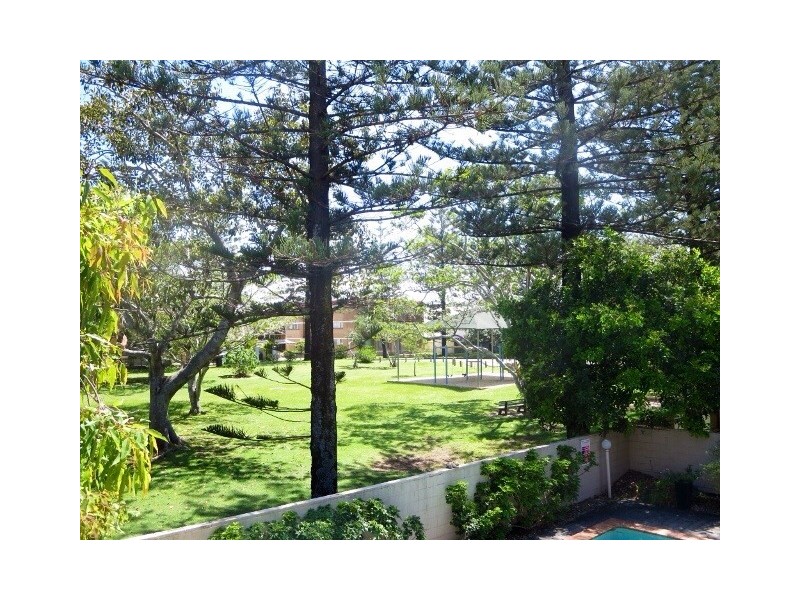 35a Montana Road, Mermaid Beach QLD 4218
