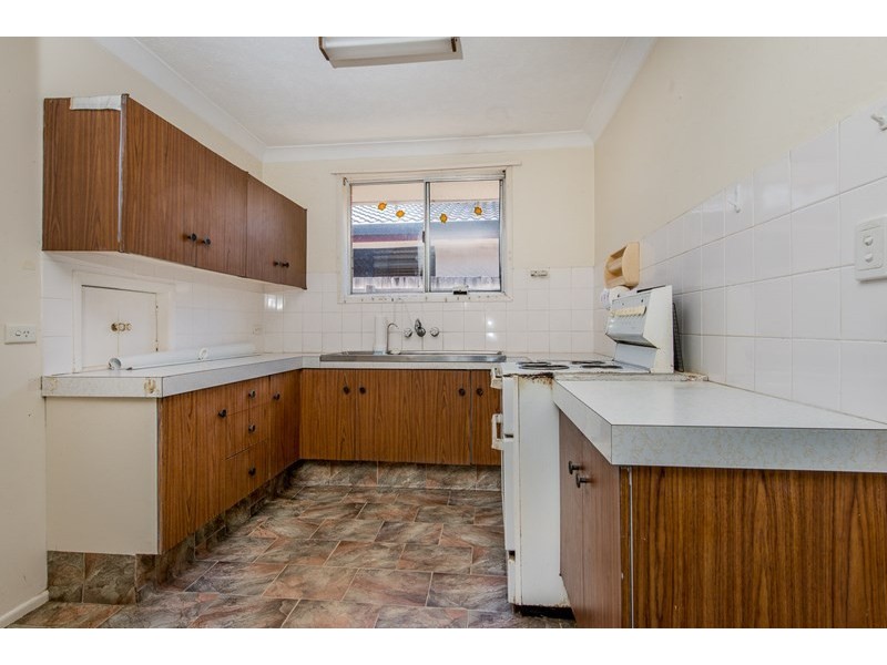 111 Albion Avenue, Miami QLD 4220