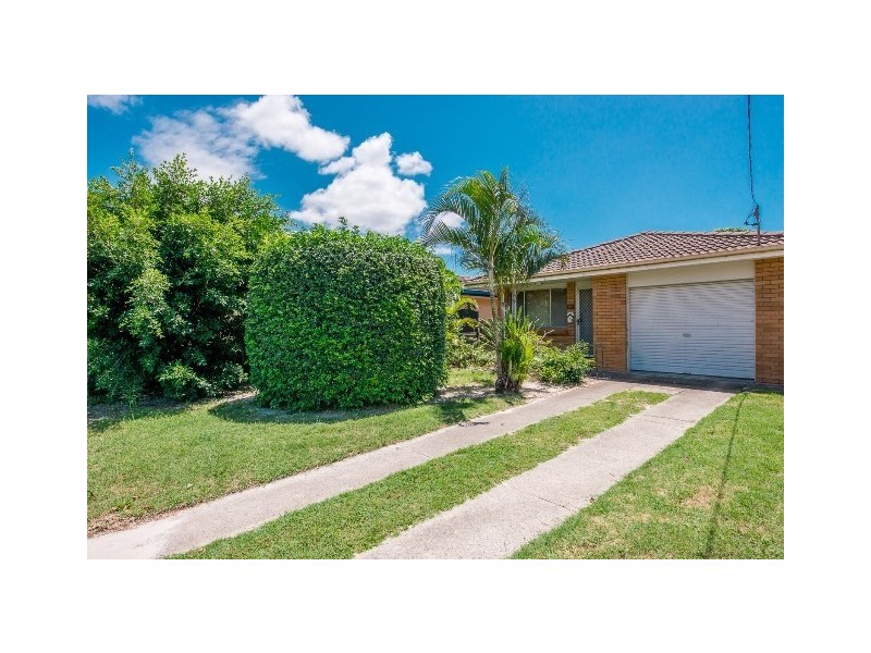 111 Albion Avenue, Miami QLD 4220