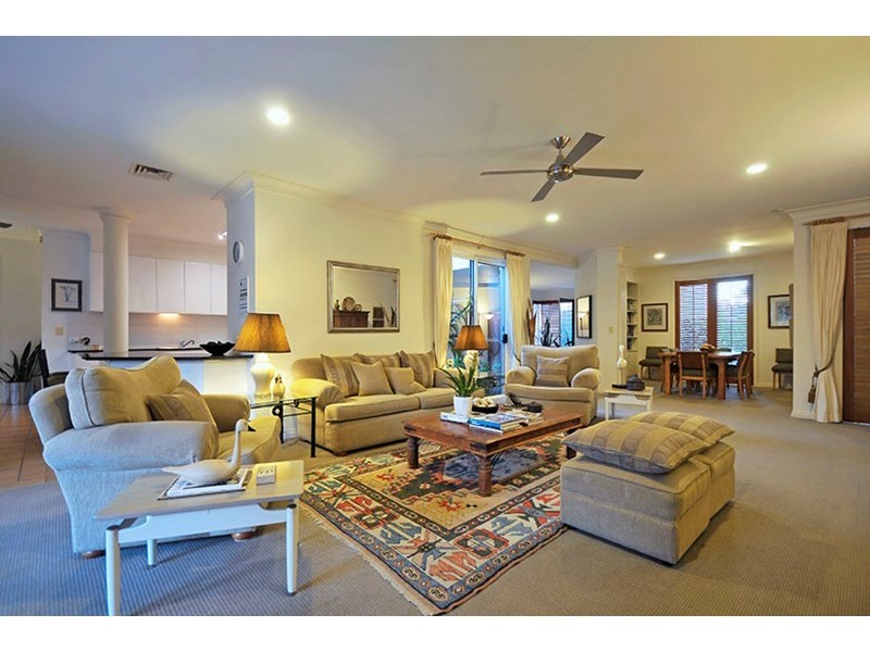 61 Kirralee Drive, Robina QLD 4226