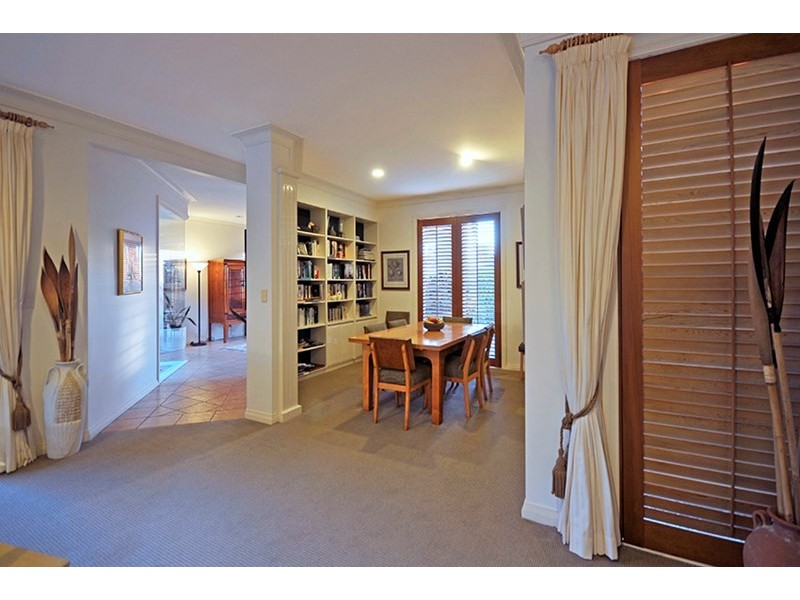 61 Kirralee Drive, Robina QLD 4226