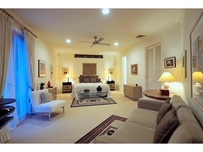 61 Kirralee Drive, Robina QLD 4226