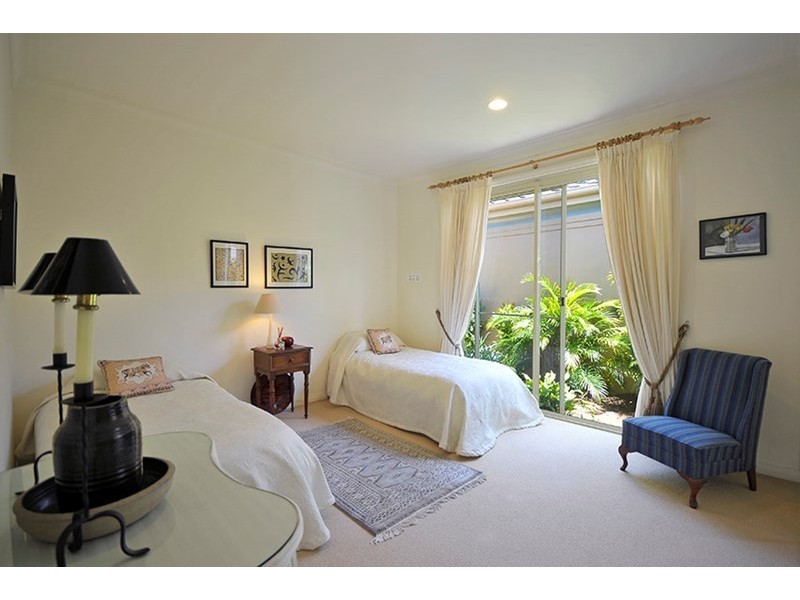 61 Kirralee Drive, Robina QLD 4226