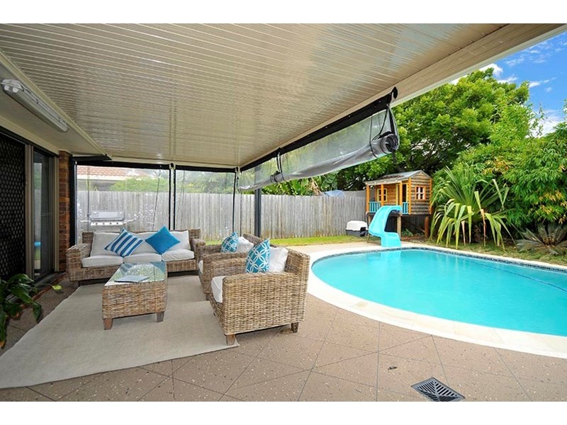 10 Salacia Avenue, Mermaid Waters QLD 4218