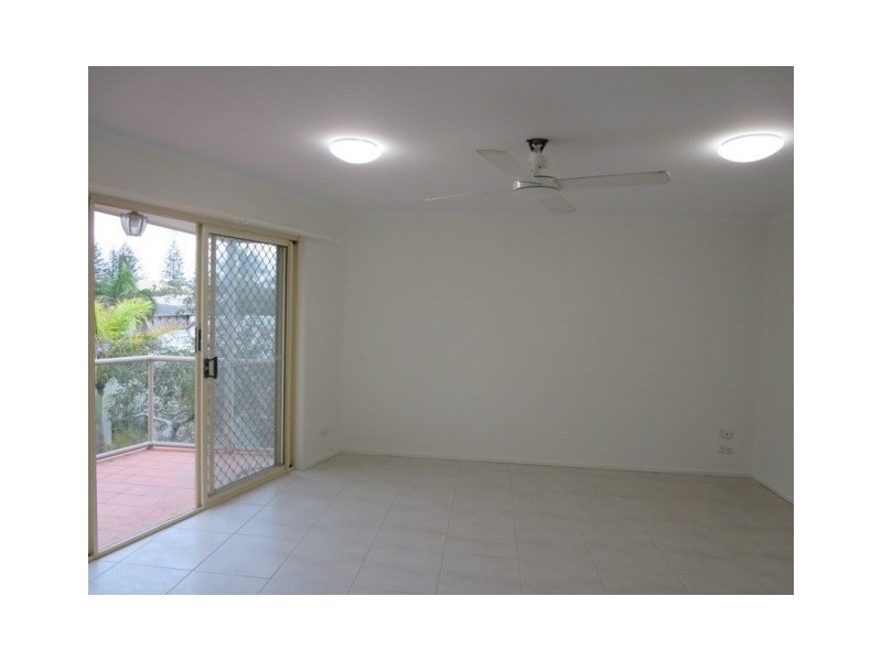 Unit 12/32 Ocean Street, Mermaid Beach QLD 4218