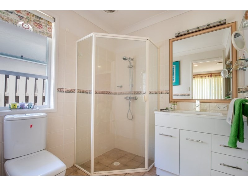 37 Seville Circuit, Burleigh Waters QLD 4220