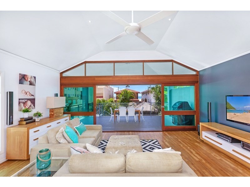 1427 Gold Coast Highway, Palm Beach QLD 4221