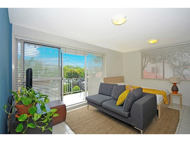 4/18 Tomewin Street, Currumbin QLD 4223