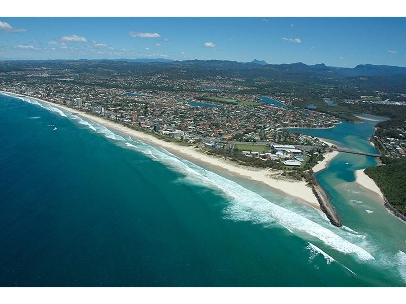 4/1260 Gold Coast Highway, Palm Beach QLD 4221