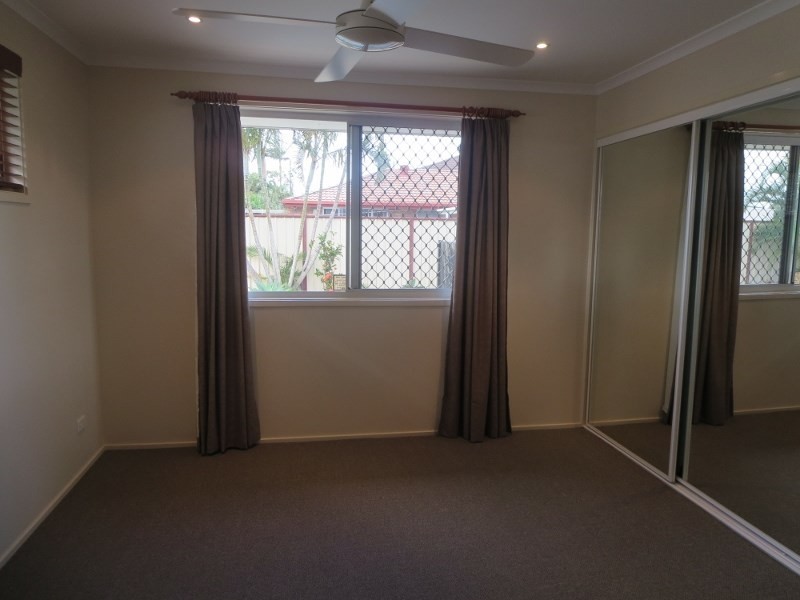 20 Volante Crescent, Mermaid Waters QLD 4218