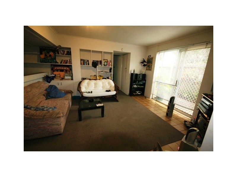 1 ‘Green Fields’, 6 Adori Street, Surfers Paradise QLD 4217