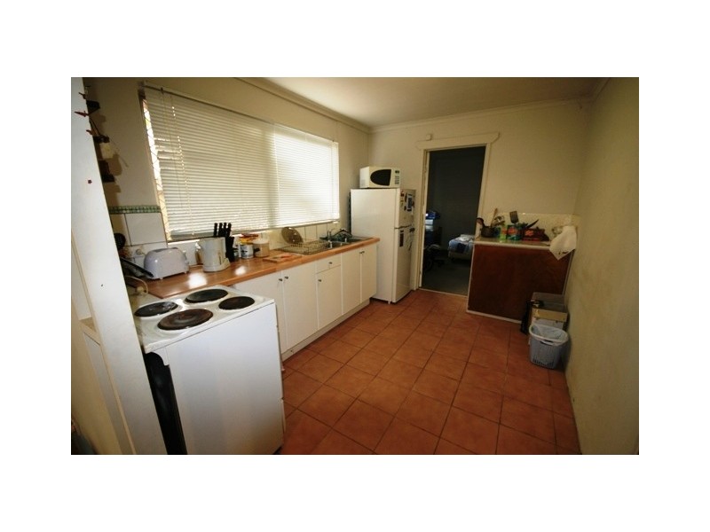 1 ‘Green Fields’, 6 Adori Street, Surfers Paradise QLD 4217