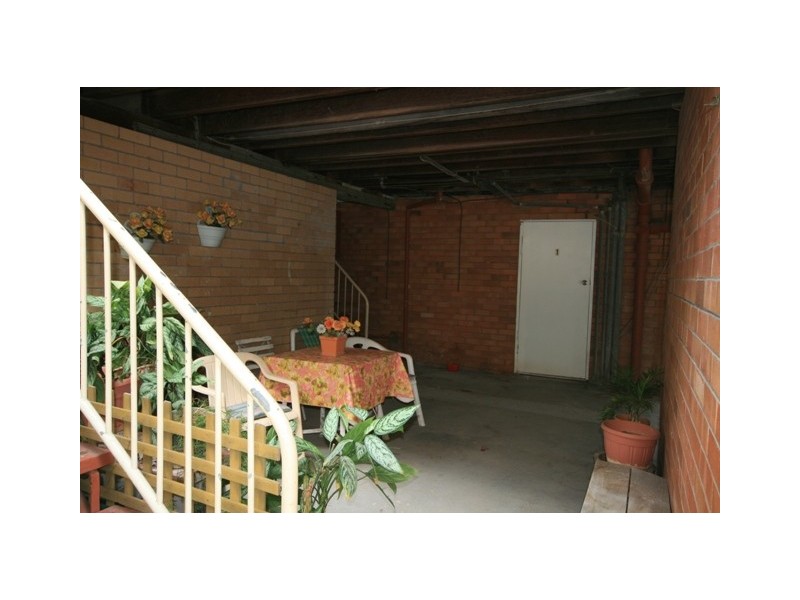 1 ‘Green Fields’, 6 Adori Street, Surfers Paradise QLD 4217