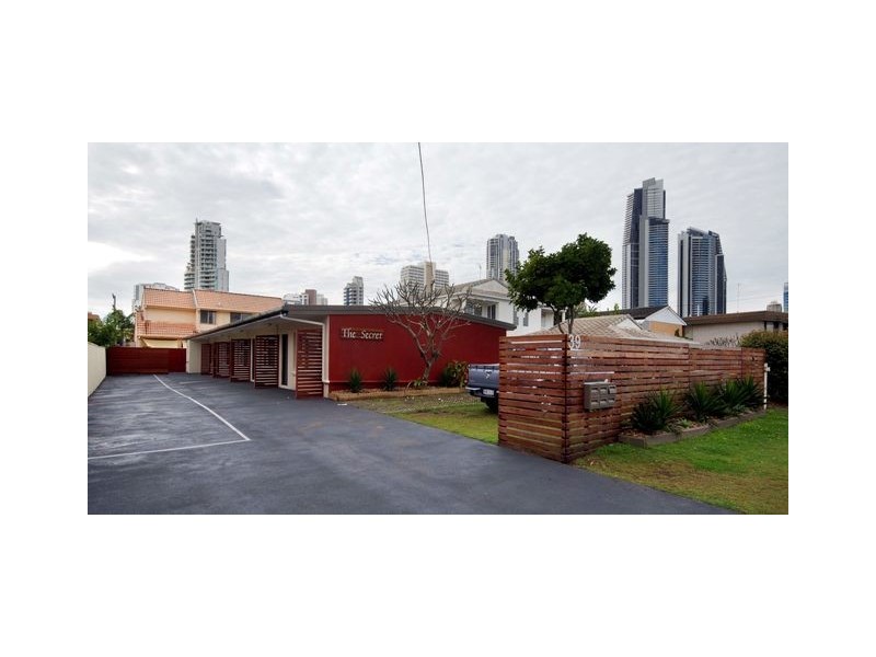 1-5/39 Darrambal Street, Surfers Paradise QLD 4217