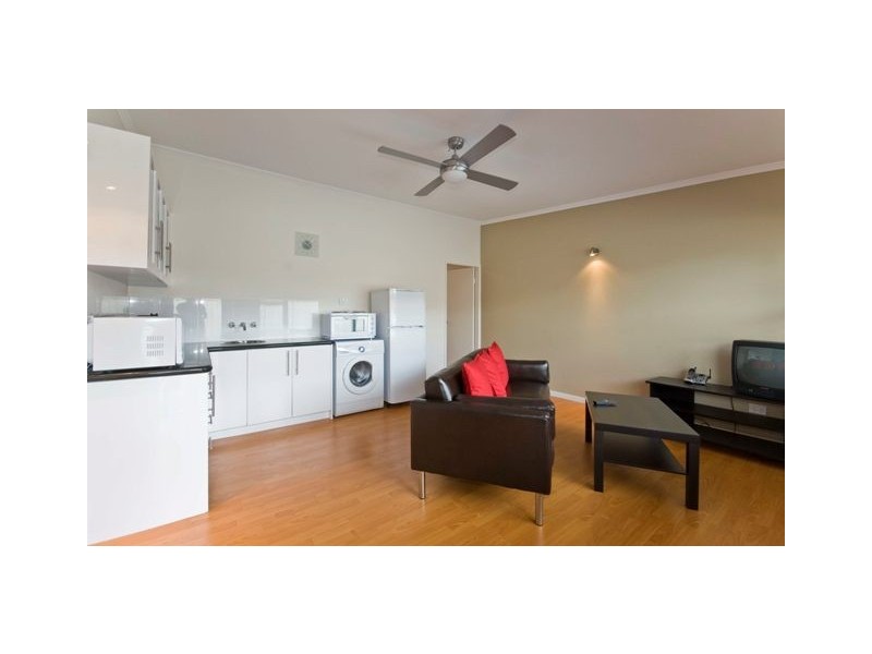 1-5/39 Darrambal Street, Surfers Paradise QLD 4217