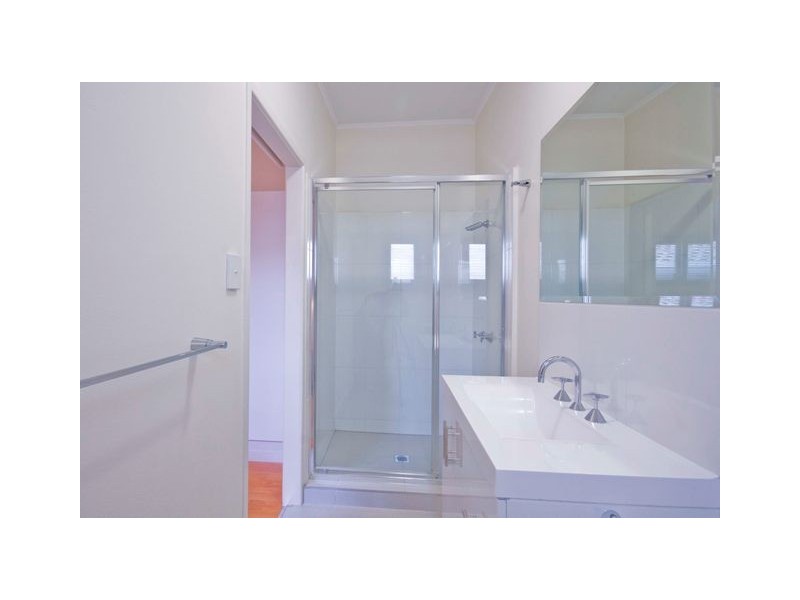 1-5/39 Darrambal Street, Surfers Paradise QLD 4217