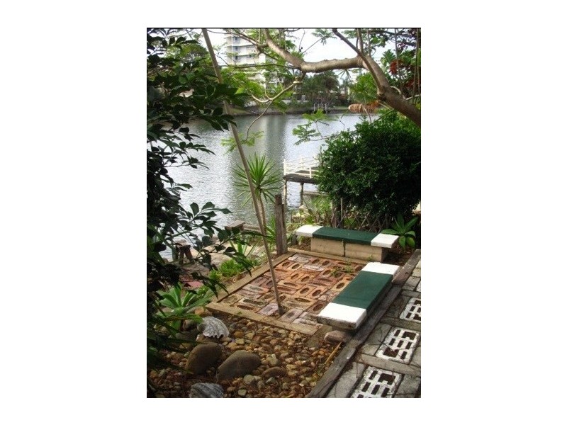 24 Paradise Island, Surfers Paradise QLD 4217