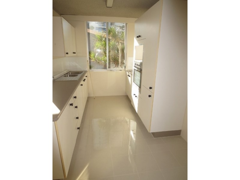 2/10 Frederick Street, Surfers Paradise QLD 4217