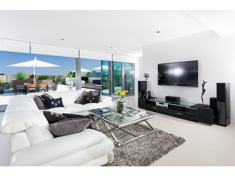 403/22 Ben Lexcen Place, Robina QLD 4226